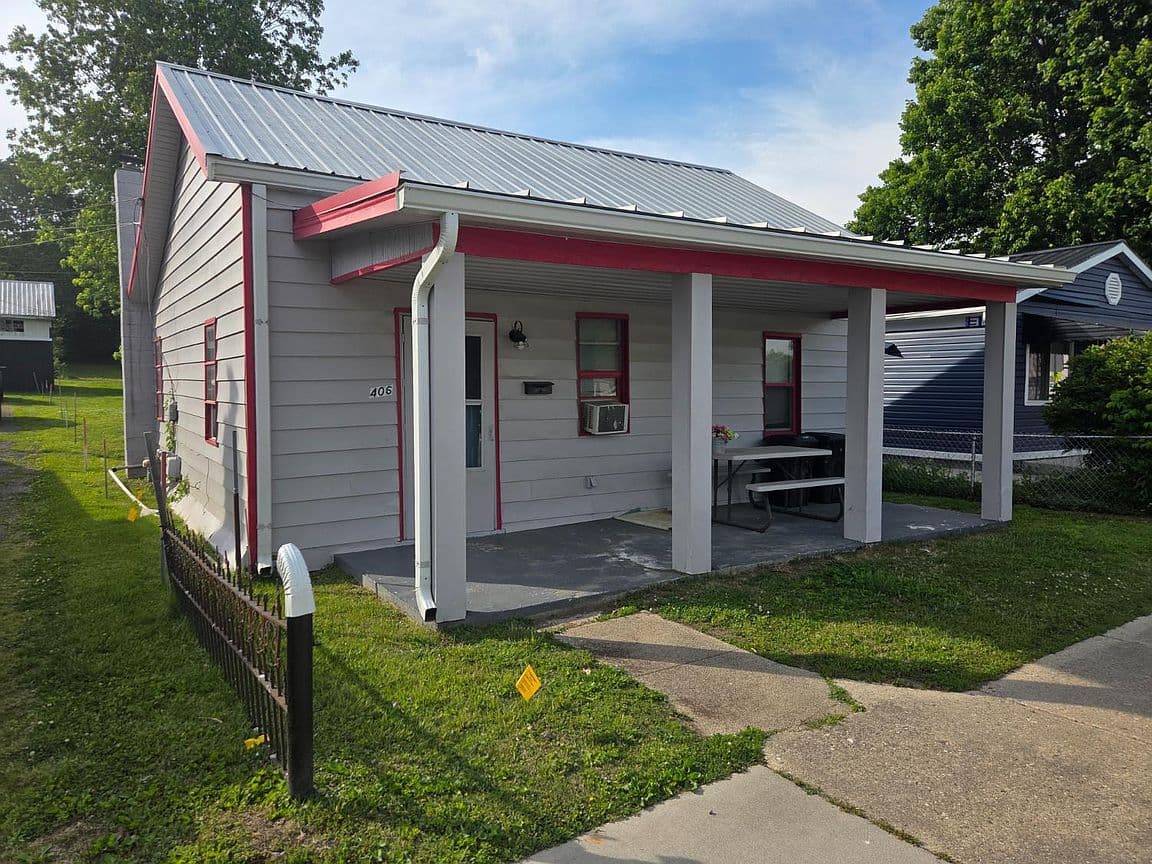 Primary listing photo