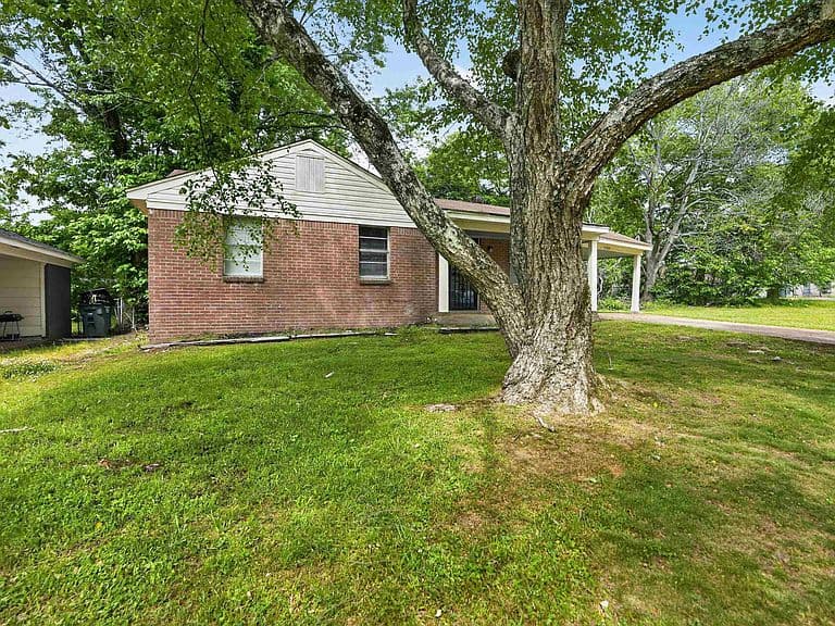 Listing photo 4