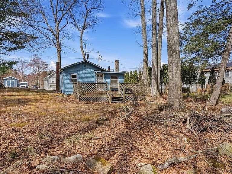 Listing photo 3