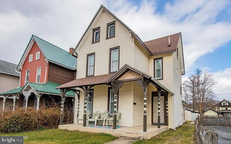 Primary listing photo