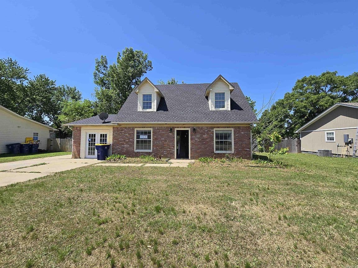 Primary listing photo