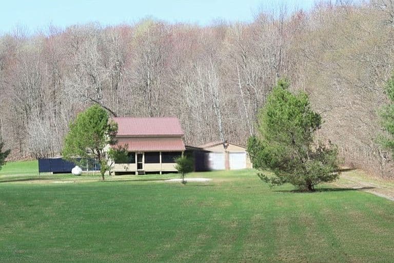 Listing photo 2