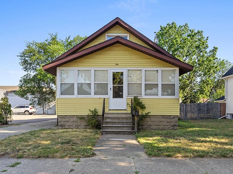 Listing photo 3