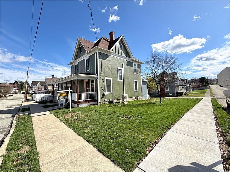 Listing photo 2