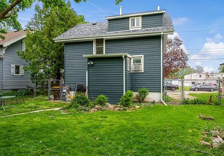 Listing photo 4