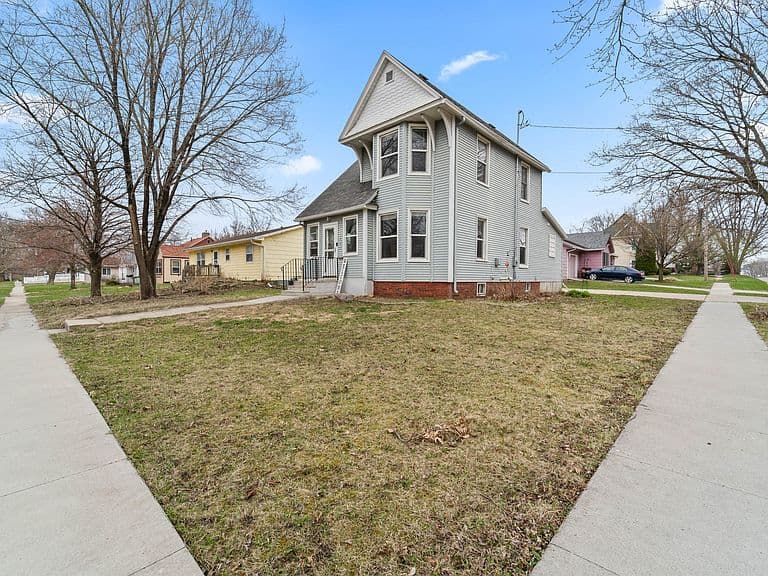 Listing photo 4