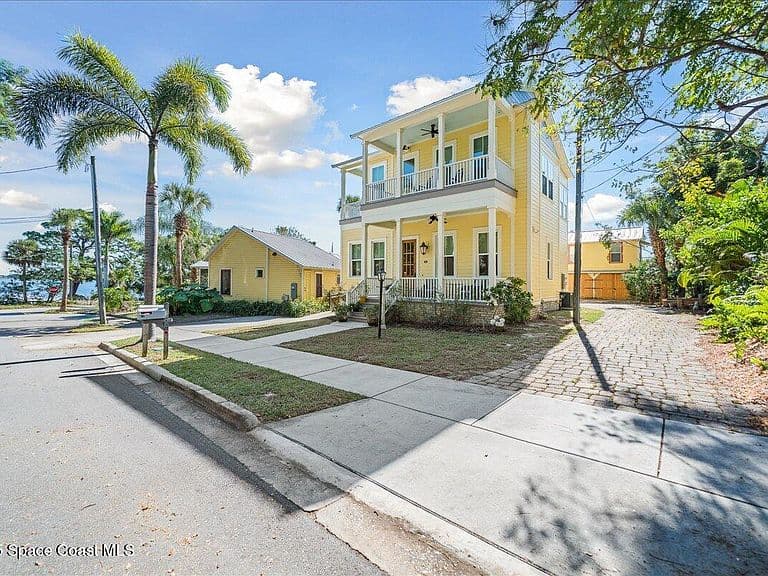 Listing photo 4