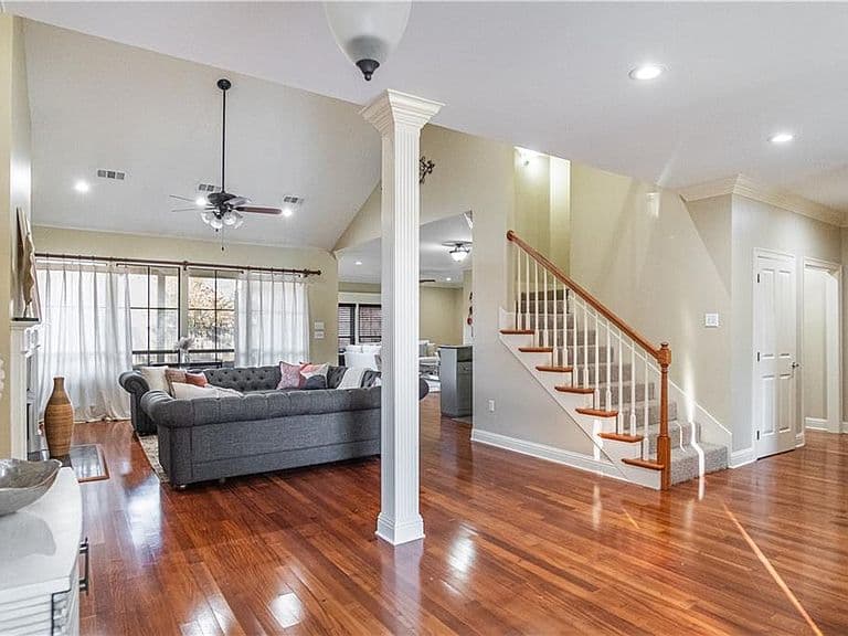 Listing photo 5