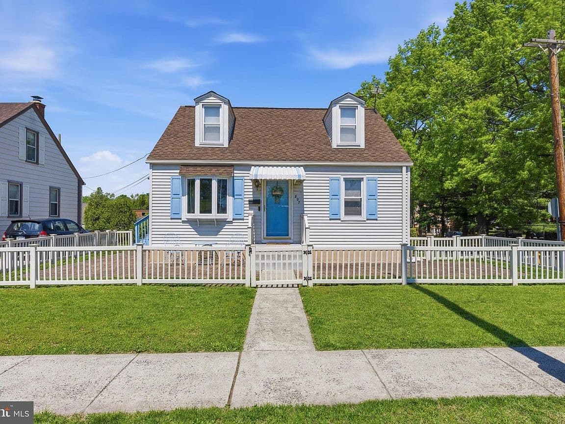 Primary listing photo