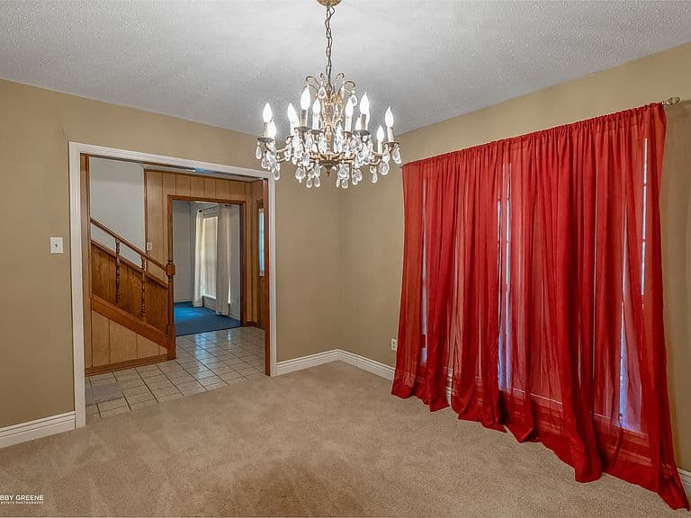 Listing photo 5