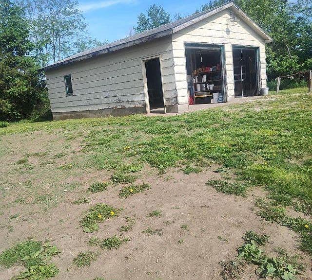Listing photo 5
