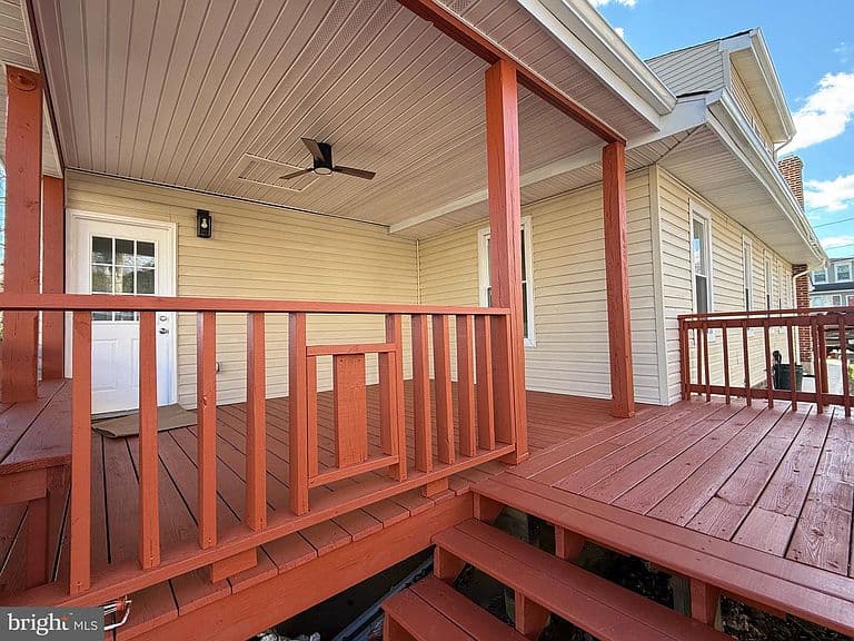 Listing photo 5