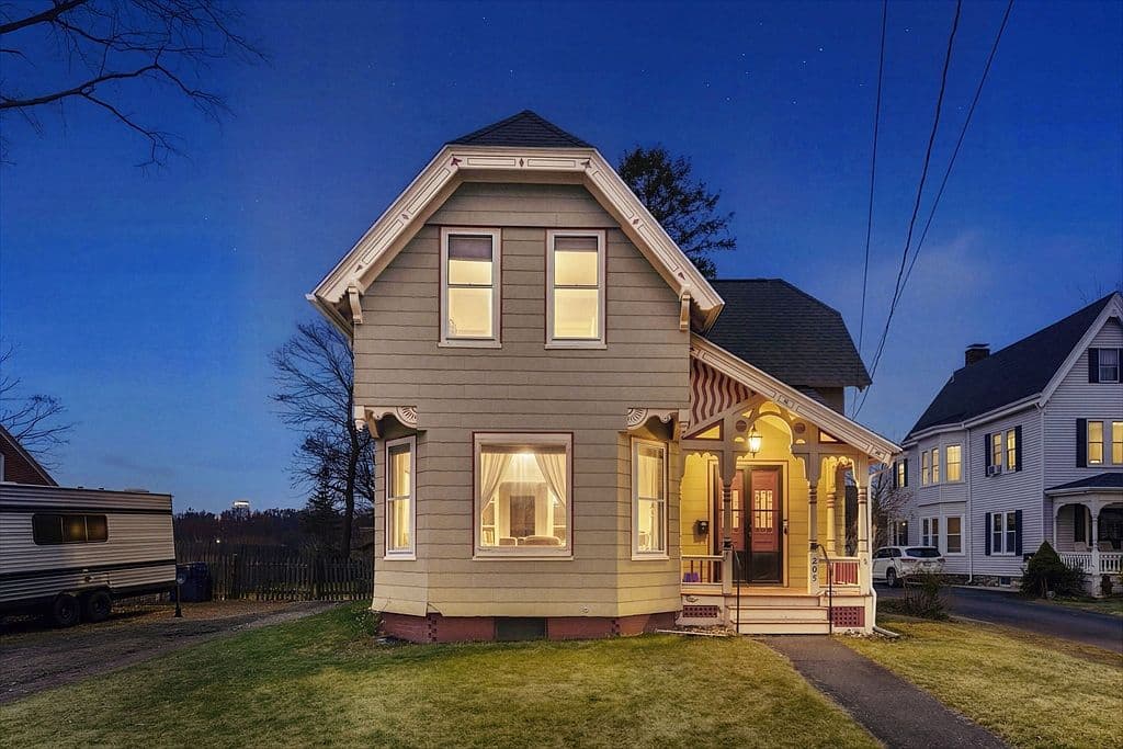 Primary listing photo