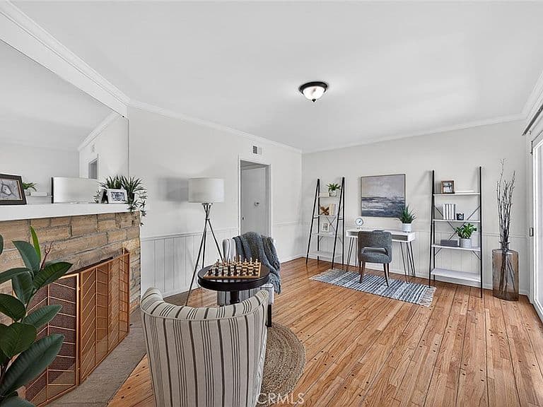 Listing photo 3