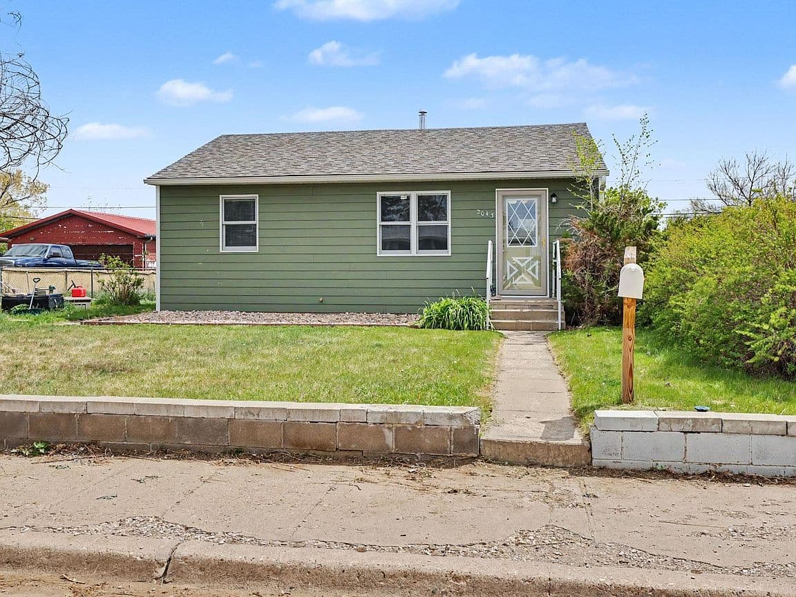 Primary listing photo