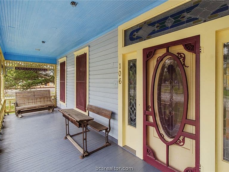 Listing photo 5
