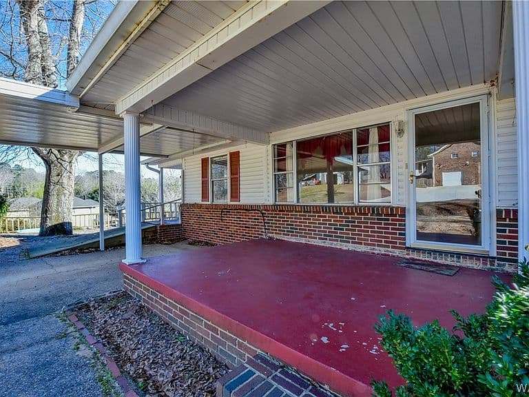 Listing photo 3
