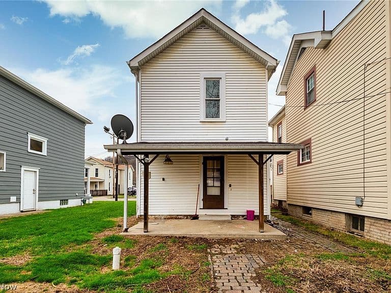 Listing photo 3