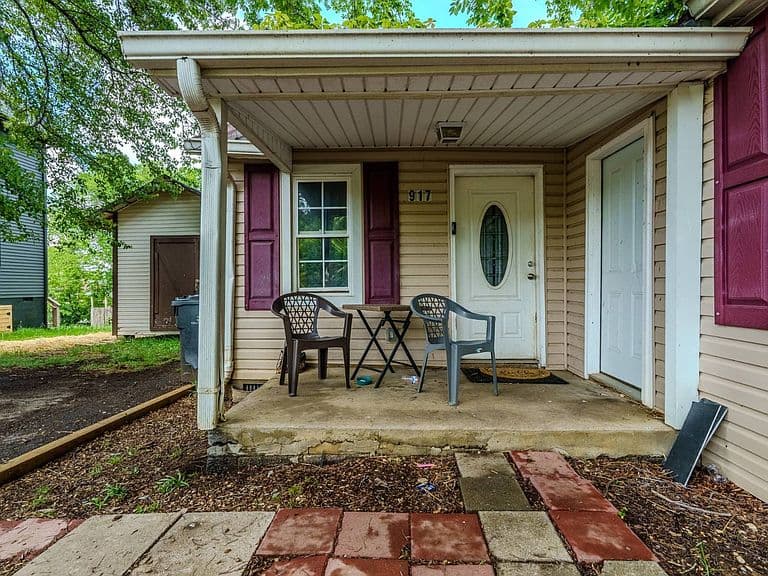 Listing photo 3