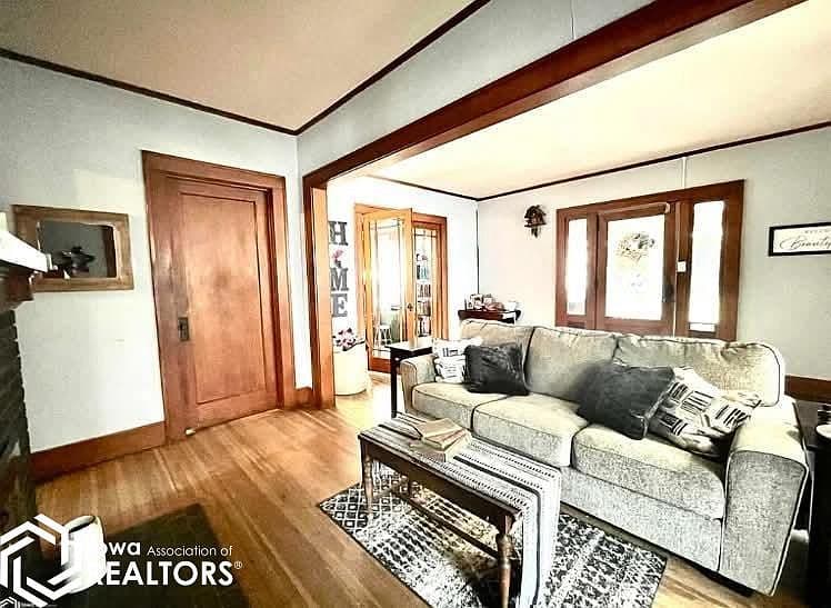 Listing photo 5