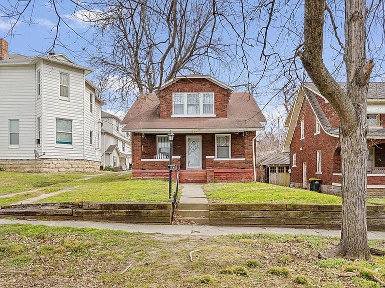Listing photo 4